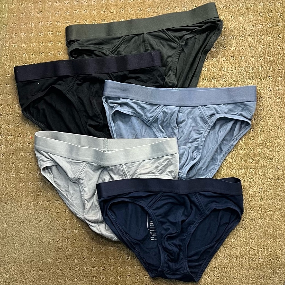 Express Men’s Supersoft Briefs (28”-30)